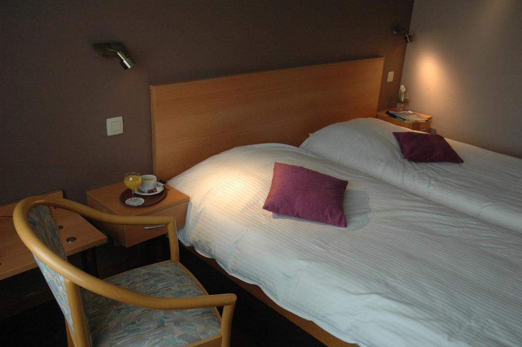 Le Relais Du Marquis Hotel Ittre Ruang foto
