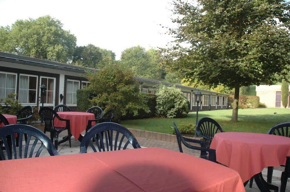 Le Relais Du Marquis Hotel Ittre Bagian luar foto
